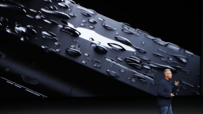 Новый iPhone 7 стал водостойким